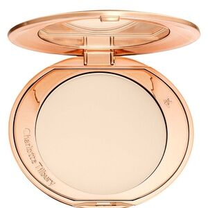 Charlotte Tilbury Flawless Finish Powder